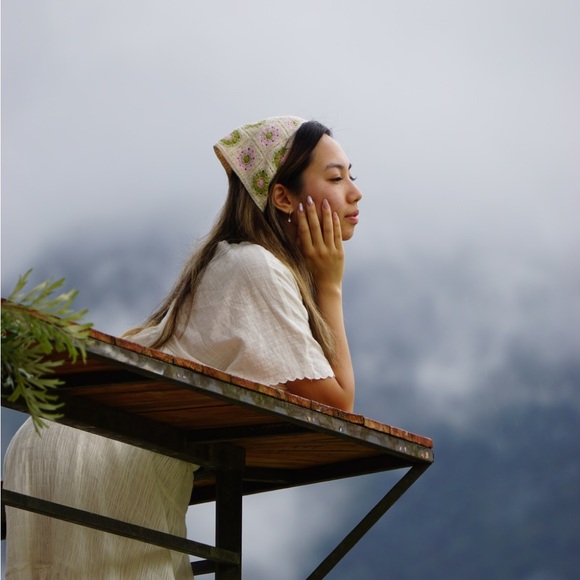 Floral crochet headband - Picture 1 of 1